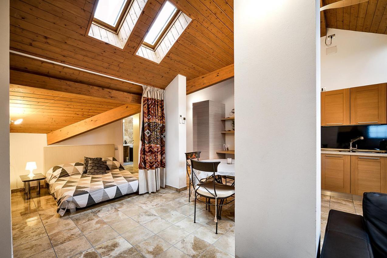 Faber Apartments-Residence Style Arona Buitenkant foto