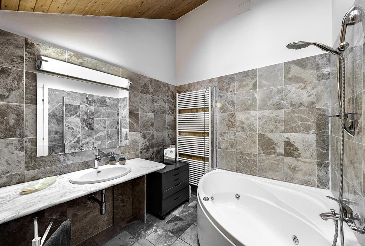 Faber Apartments-Residence Style Arona Buitenkant foto